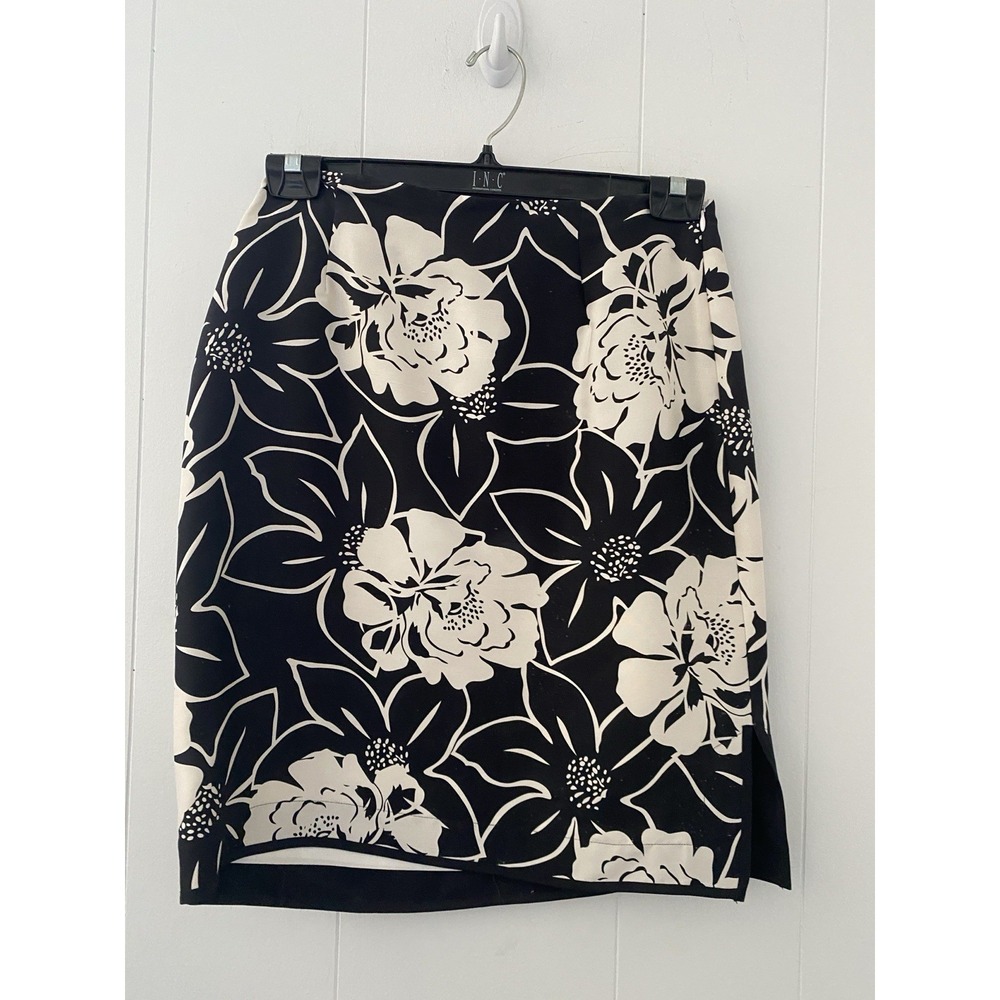 Grace Elements SZ 6 Black & White Floral Pencil Skirt Lined Silk, Acetate Lining